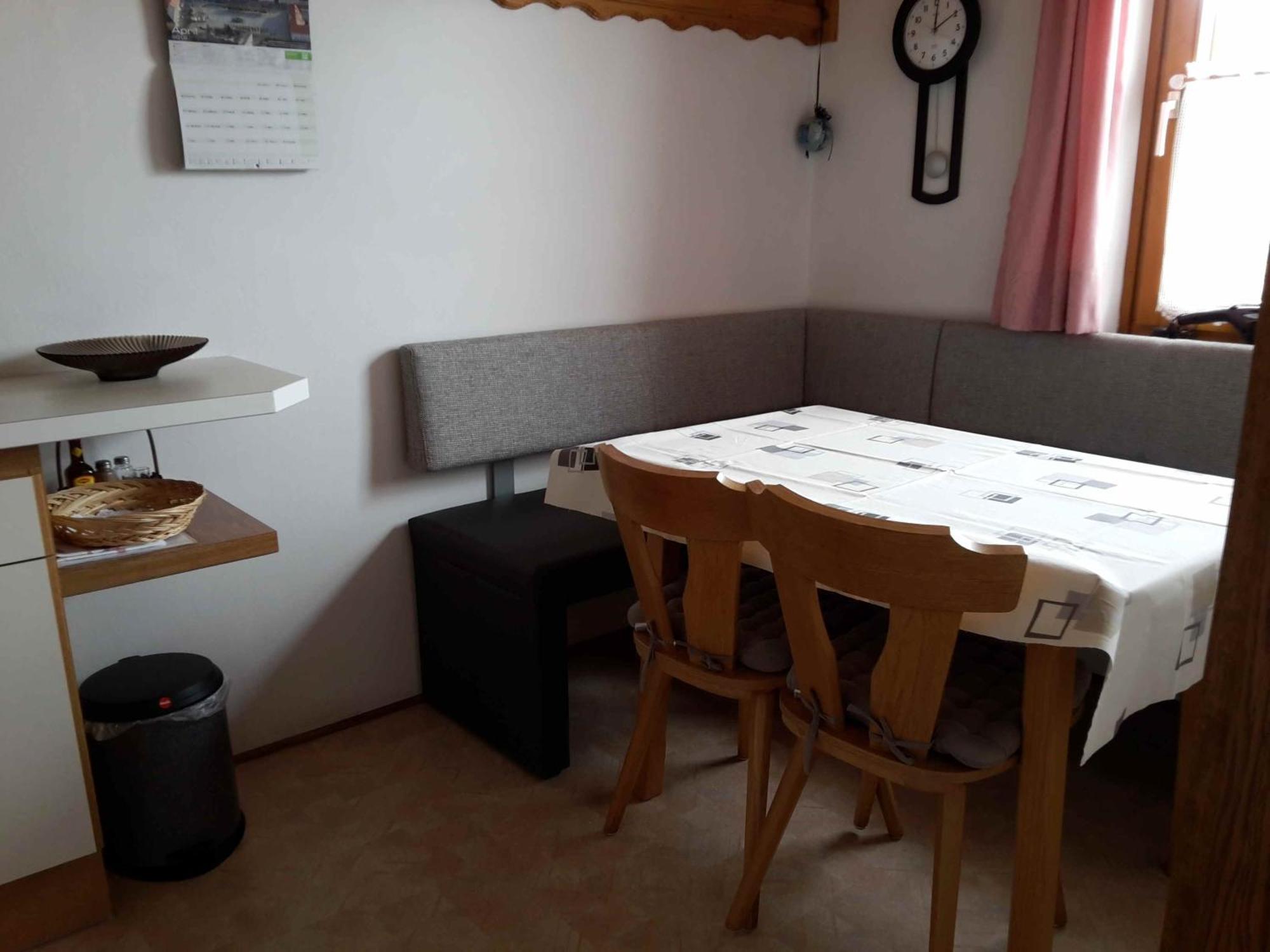 Warmuth Apartment *